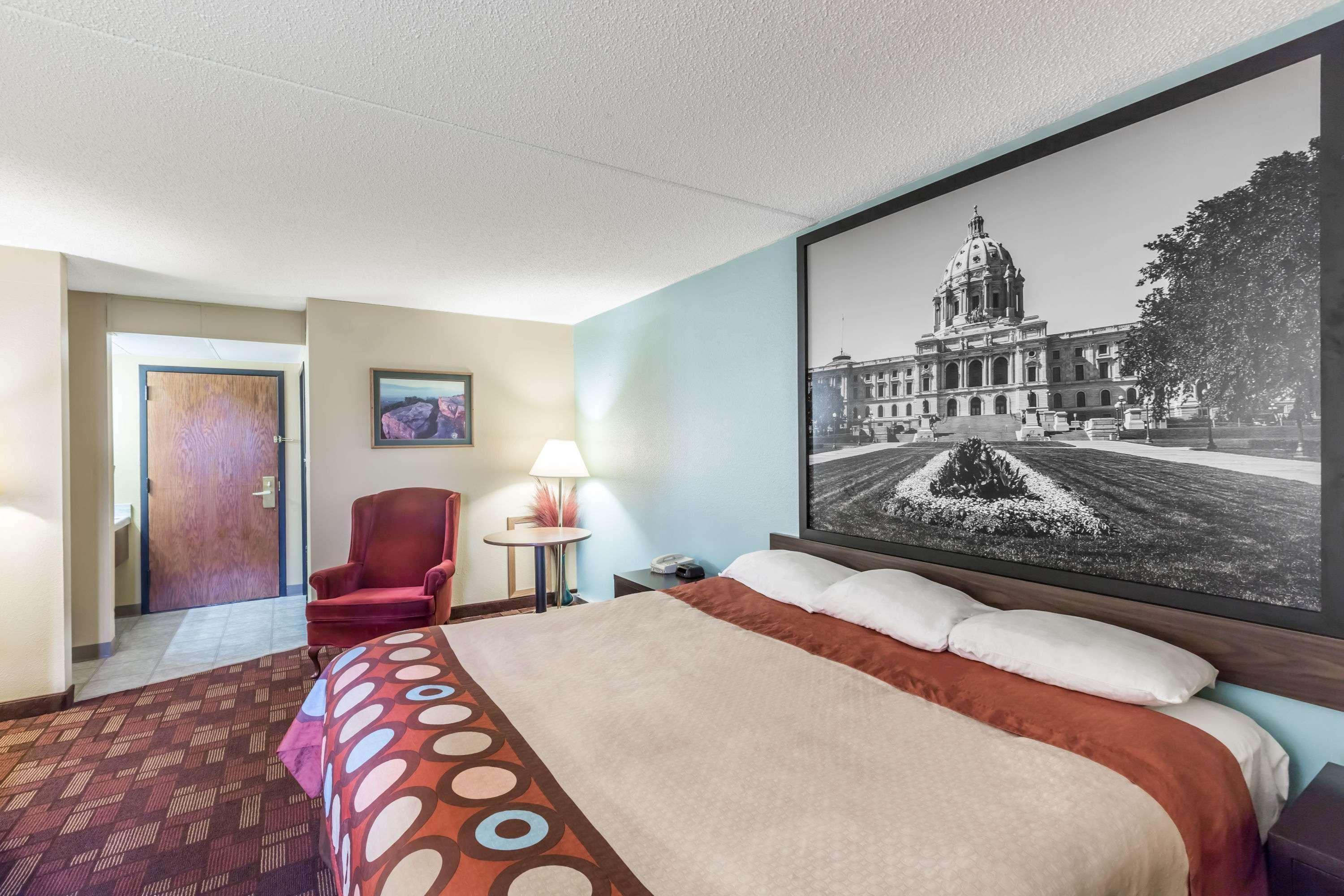 Super 8 By Wyndham Luverne Esterno foto