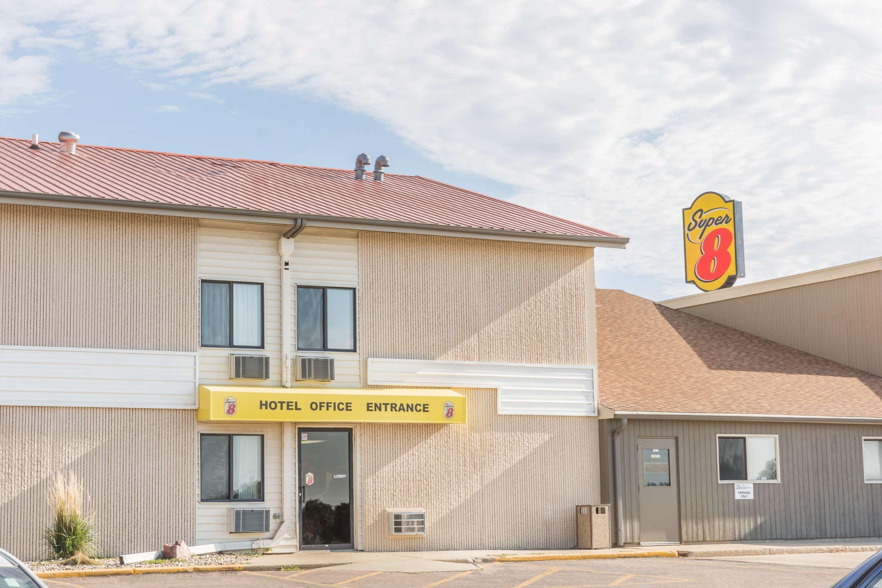 Super 8 By Wyndham Luverne Esterno foto